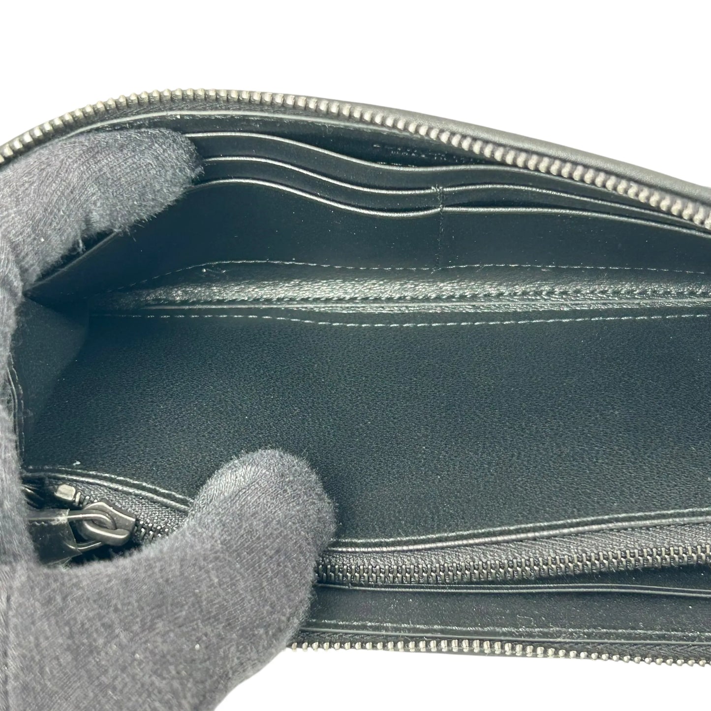 BOTTEGA VENETA Intrecciato Leather Round Zip Long Wallet - Black 