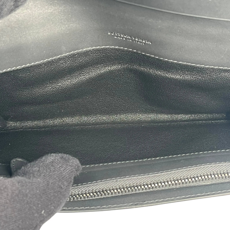 BOTTEGA VENETA Intrecciato Leather Bi-fold Long Wallet - Black 