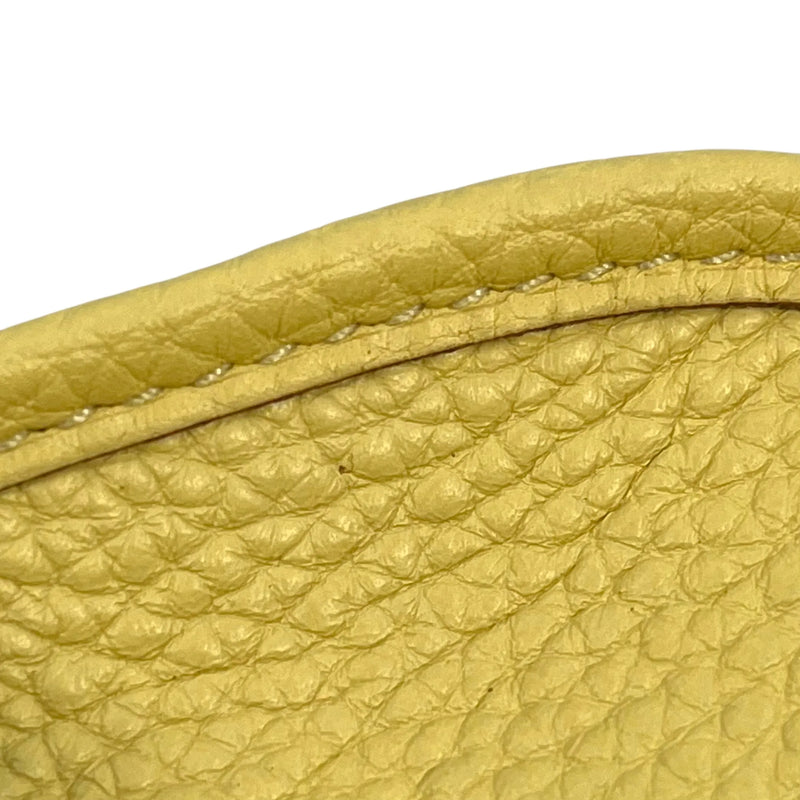 Hermès Evelyn TPM Taurillon Clemence Z Stamp (2021) Shoulder Bag - Yellow 