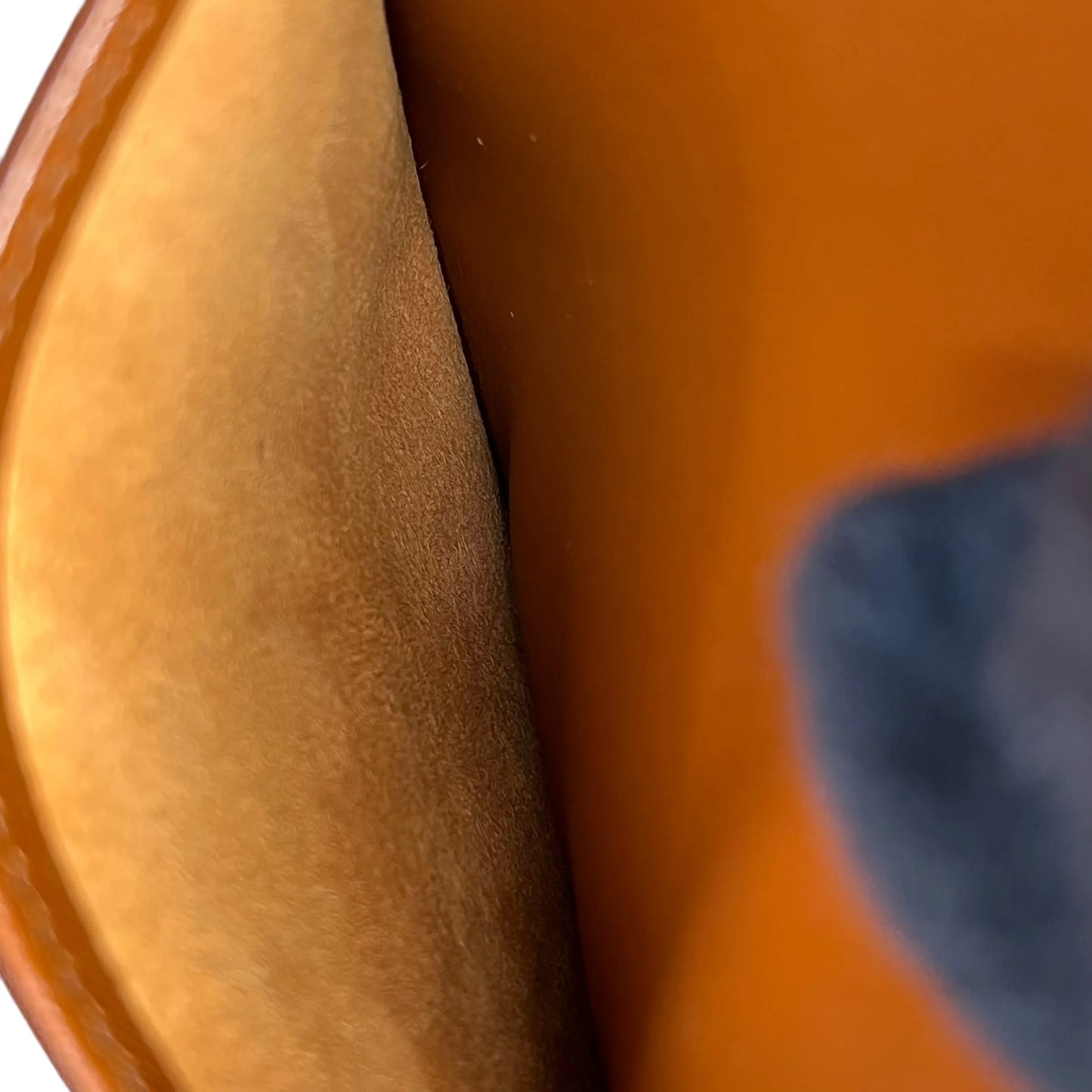 Hermès Kelly Box Calf Handbag/Shoulder Bag - Brown, E Stamp (2001) 