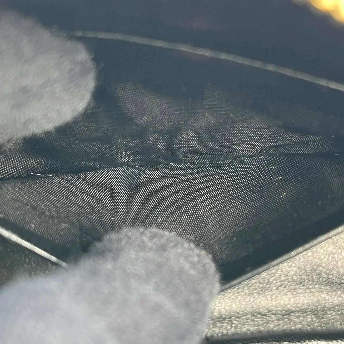 Saint Laurent Lou Mini Bag Calfskin Chain Shoulder Bag - Black 