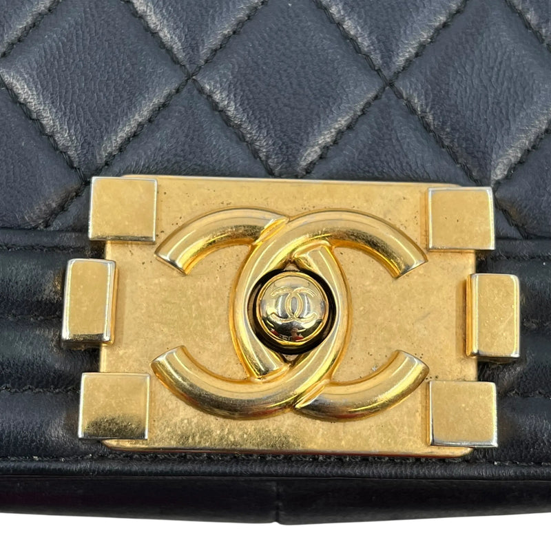CHANEL Boy Chanel 25 Lambskin Chain Shoulder Bag - Navy 