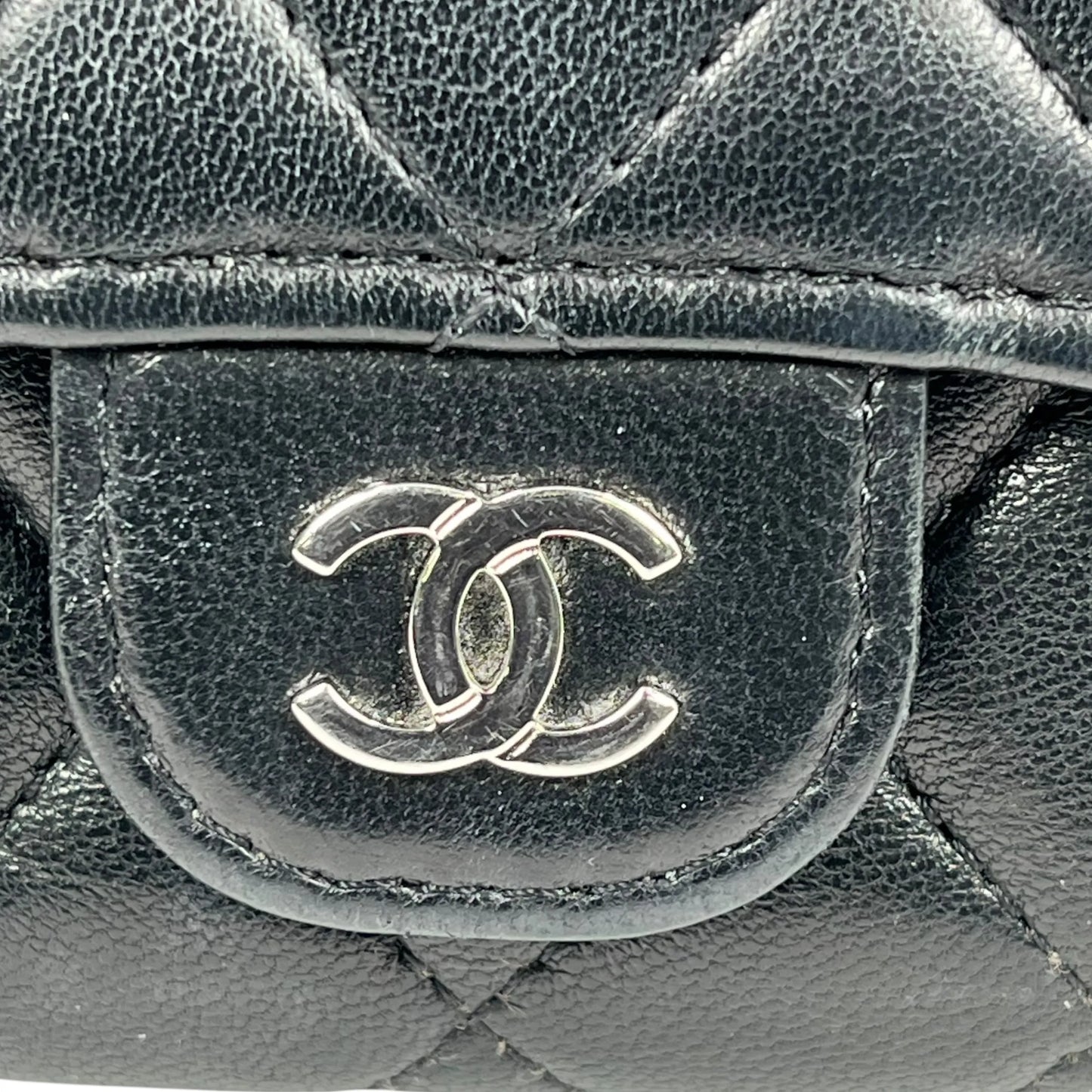 CHANEL Matelasse Lambskin Card Case and Coin Case - Black 