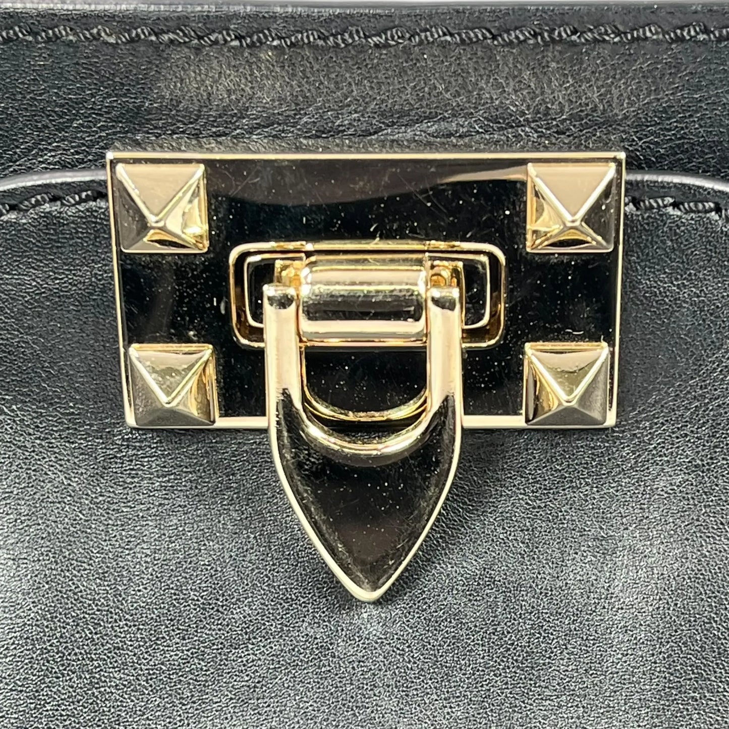 Valentino Rockstud Leather Handbag/Shoulder Bag - Black 