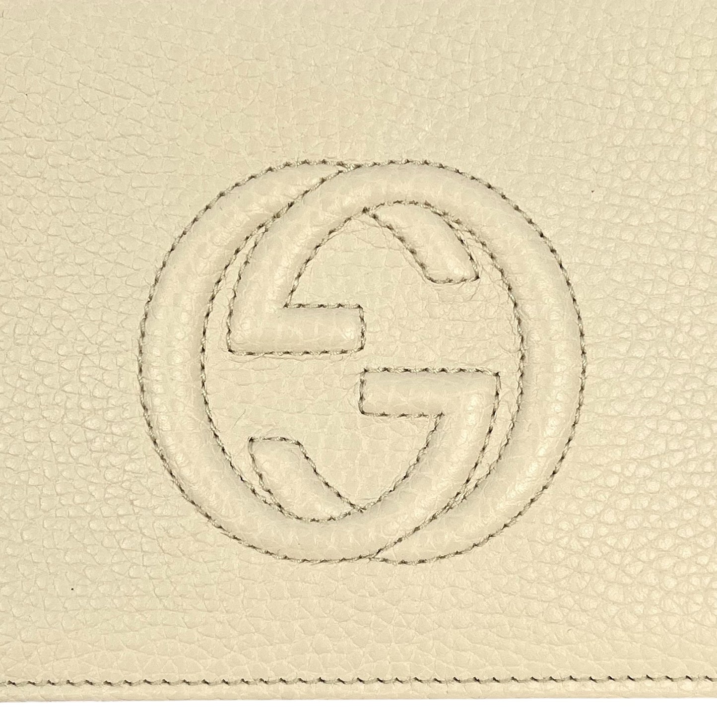 GUCCI Soho Chain Wallet - Cream 