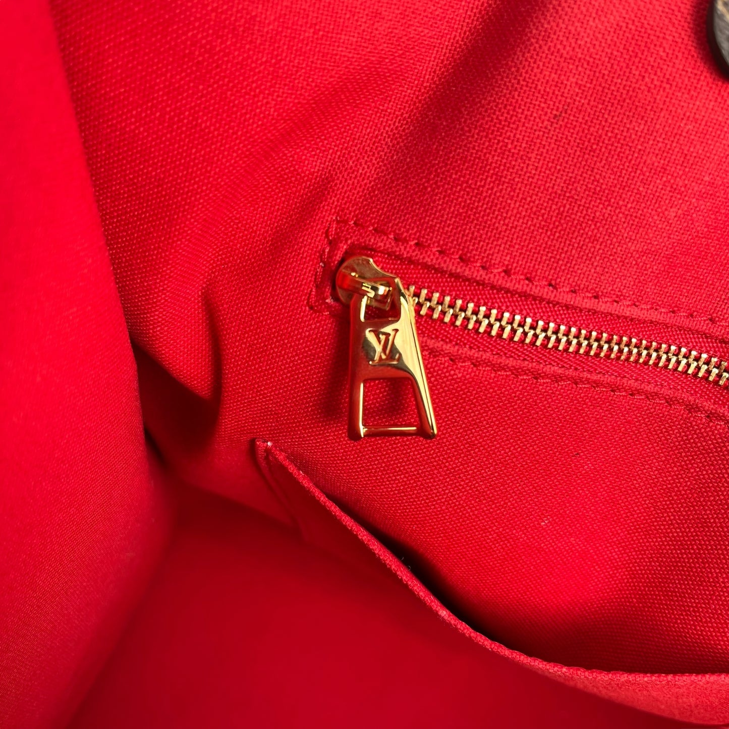 Louis Vuitton Monogram Canvas On-the-Go GM Tote Bag - Brown 