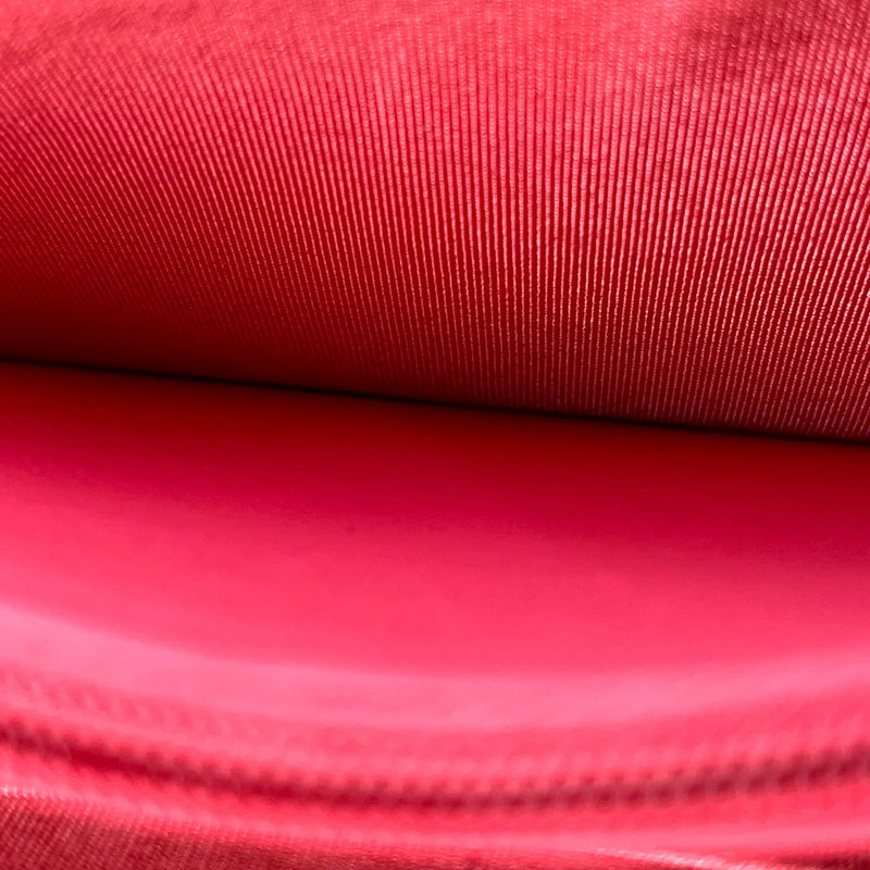 CHANEL Matelassé Lambskin Chain Wallet - Pink 