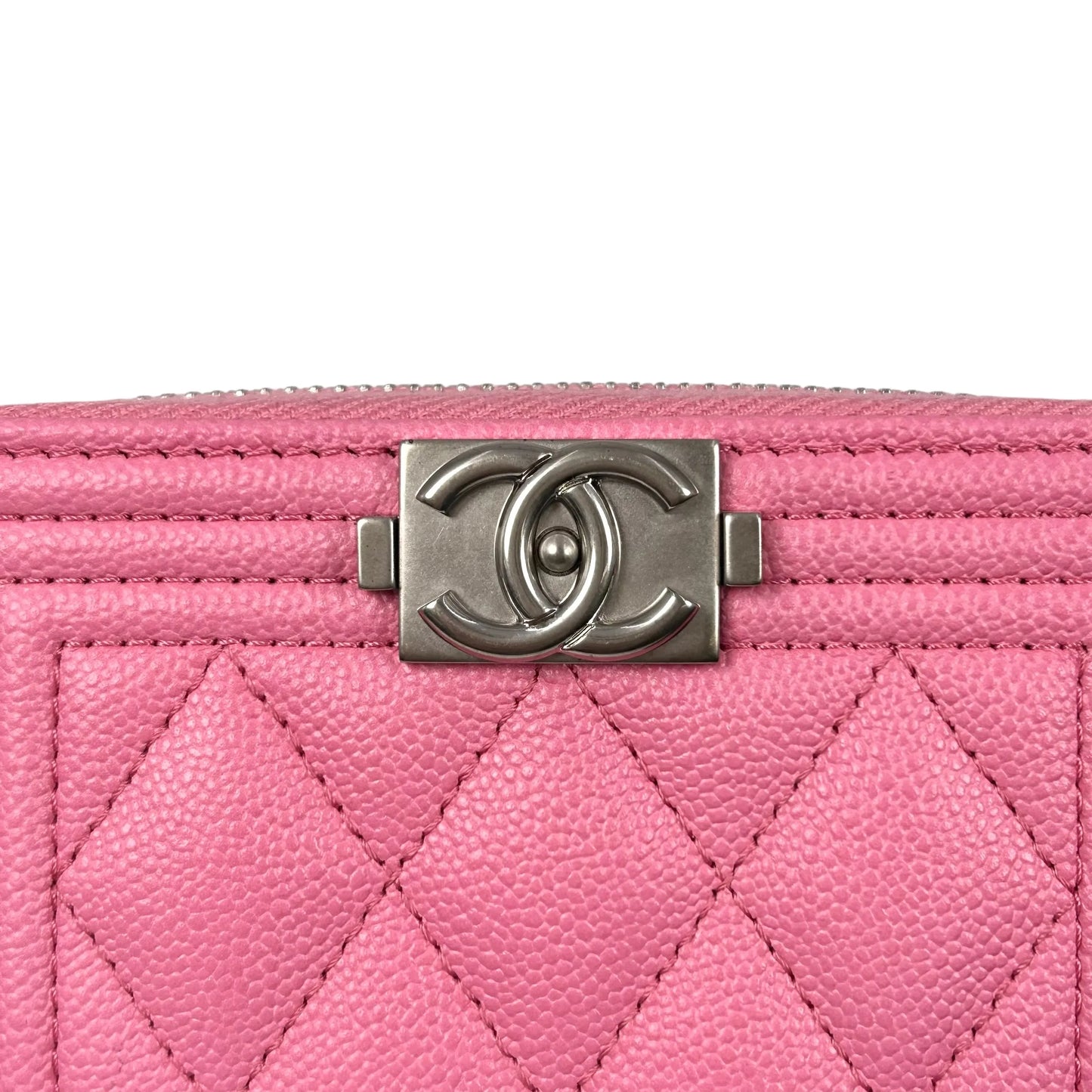 CHANEL Boy Chanel Zippy Coin Case Compact Wallet in Caviar Skin - Pink 