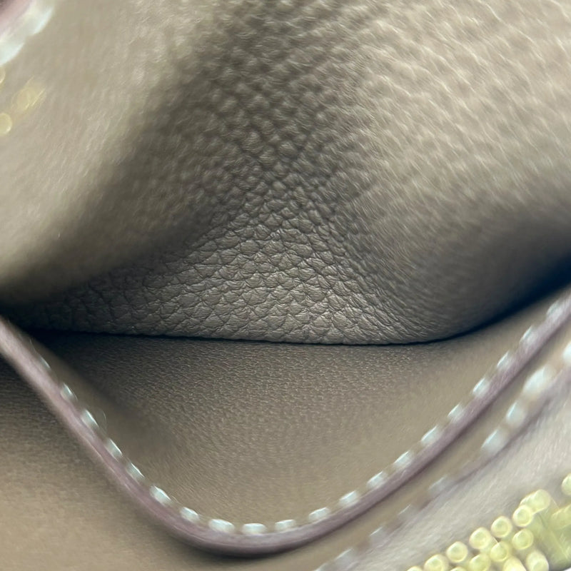 Hermes ドゴン ドゴ コンパクトウォレット 二つ折り財布 カードケース Z刻印 (2021) - ブラウン