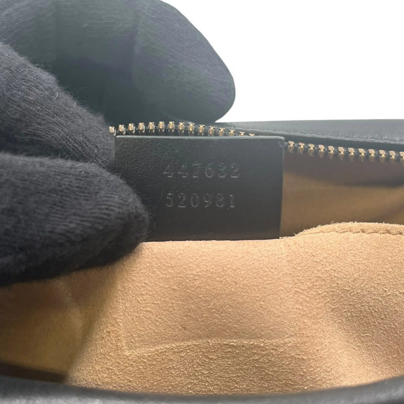 GUCCI GG Marmont Leather Shoulder Bag - Black 