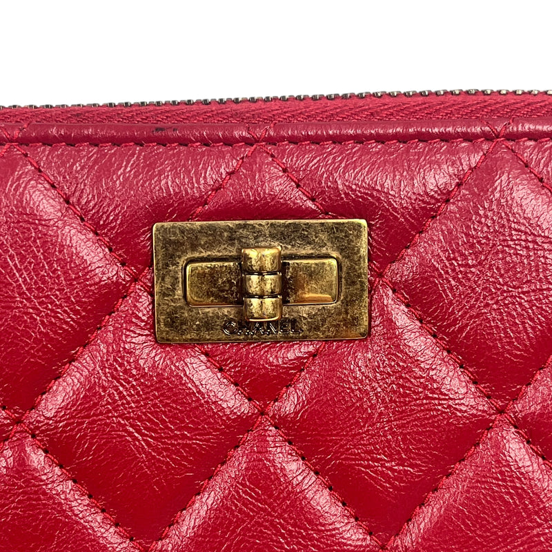 CHANEL Matelasse 2.55 Round Zip Long Wallet - Red 