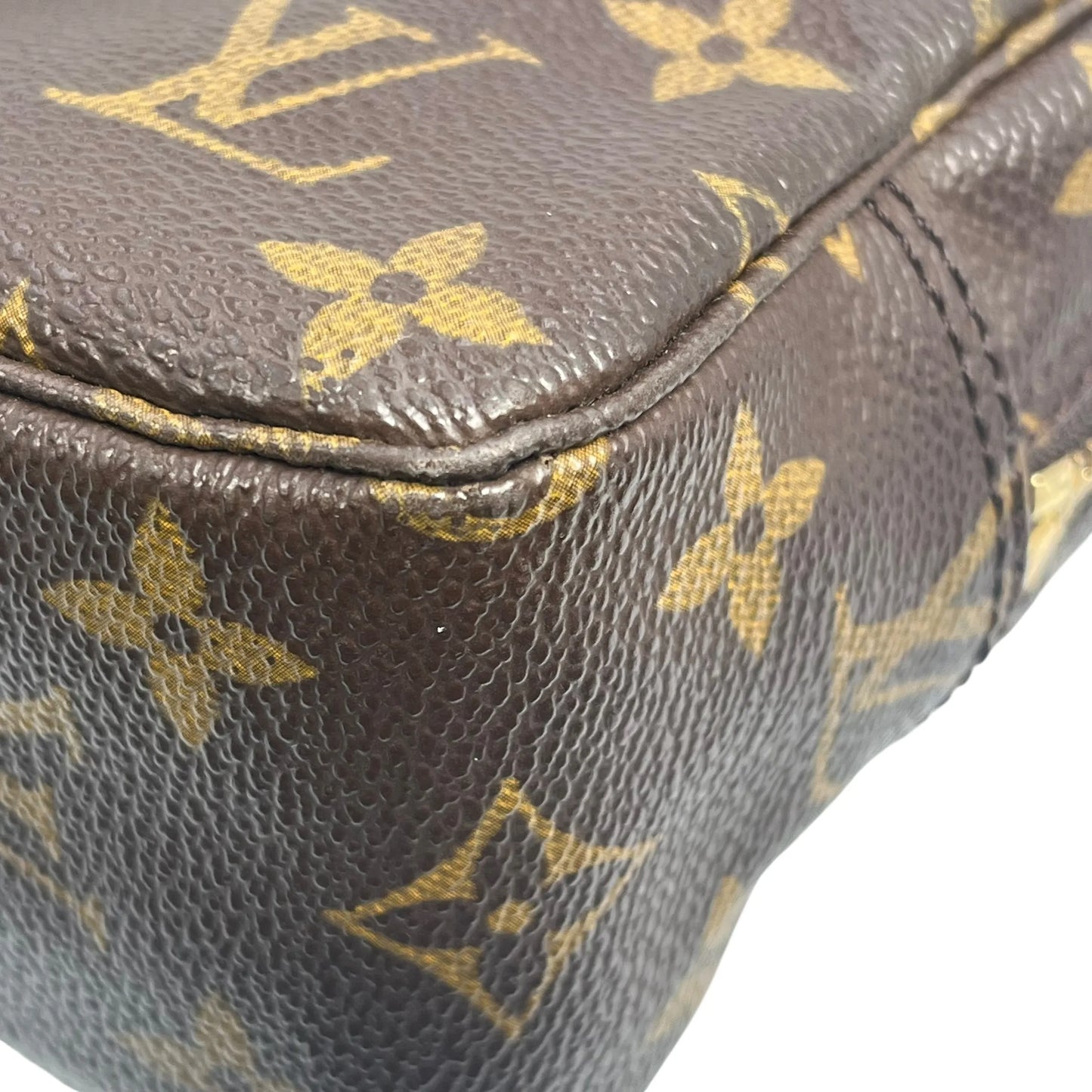 Louis Vuitton Monogram Canvas Truss Toilette 23 Pouch - Brown 