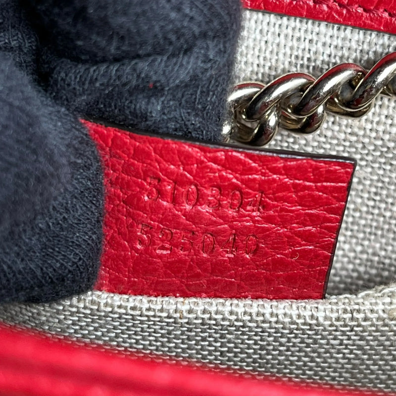 GUCCI Interlocking G Chain Shoulder Bag - Red 