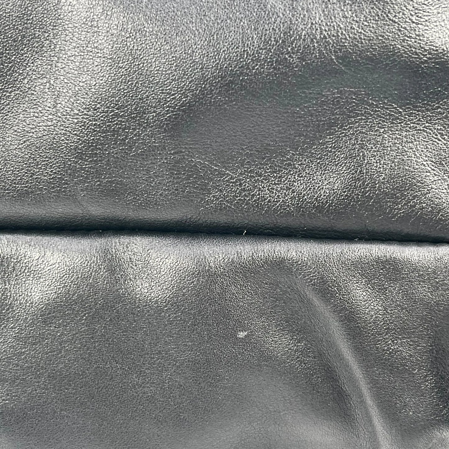 Bottega Veneta The Shoulder Pouch Hand Bag - Black