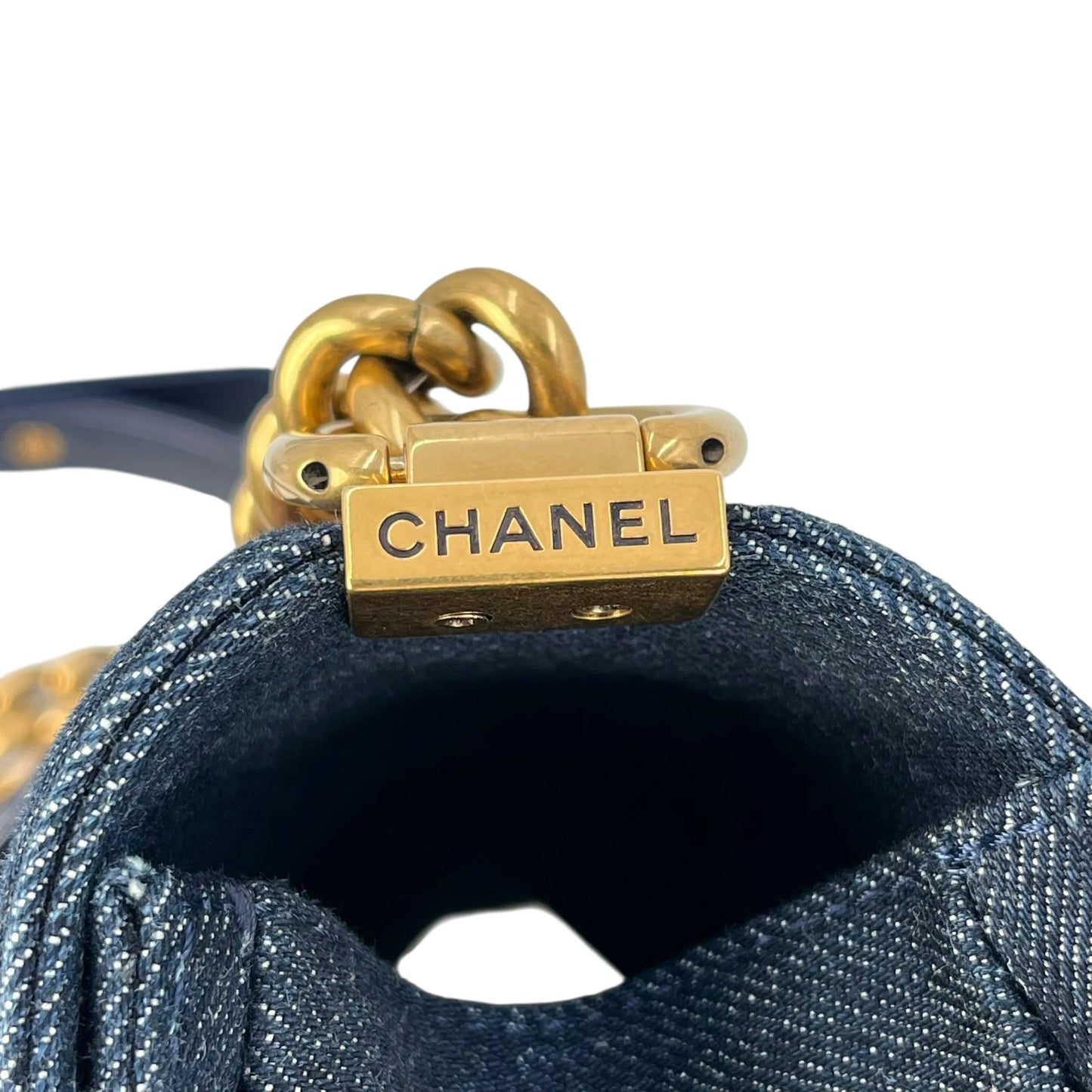 CHANEL ボーイ フラップ チェーンショルダーバッグ - ネイビー × マルチカラー