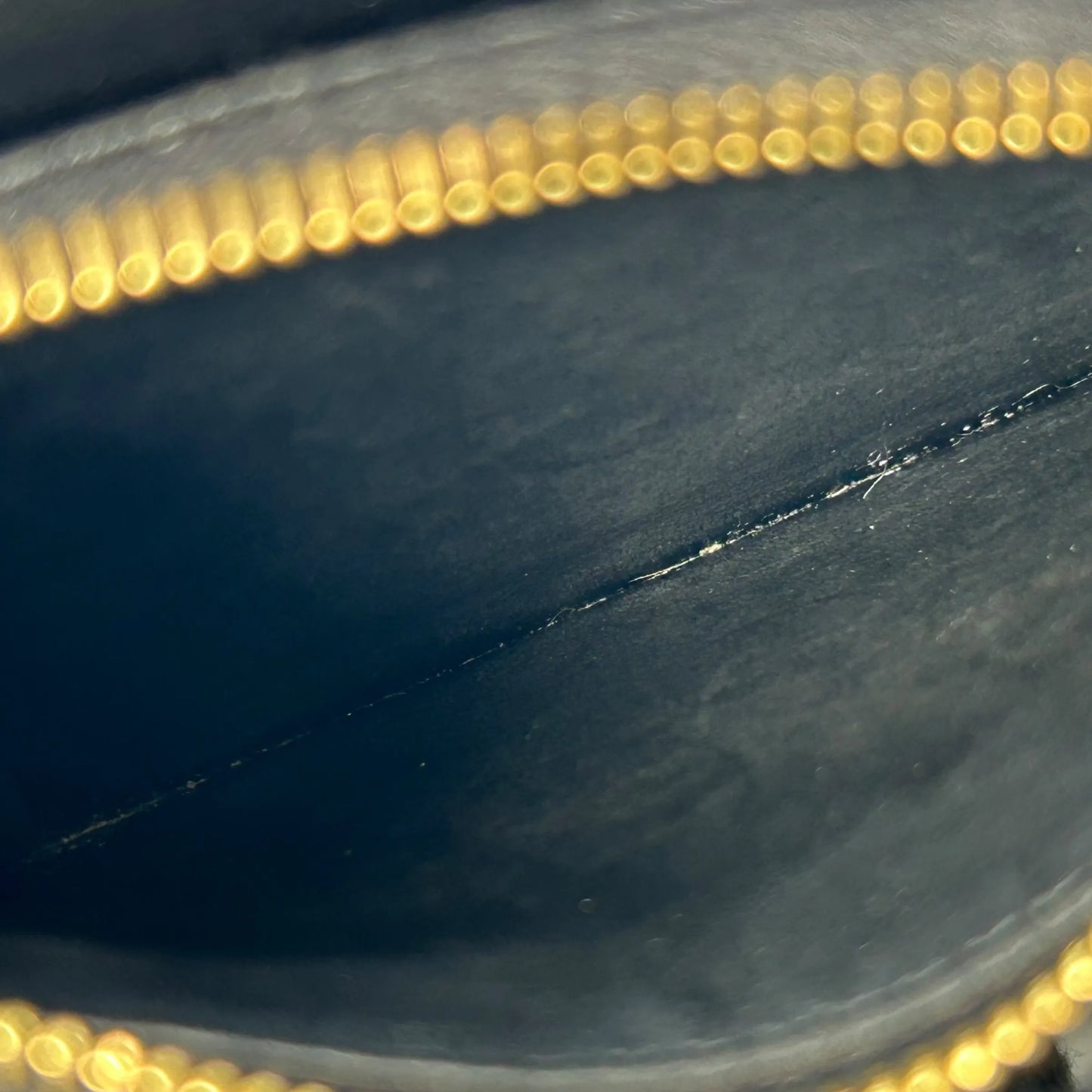 CELINE Vise Coin Triomphe Compact Wallet in Shiny Calfskin - Black 