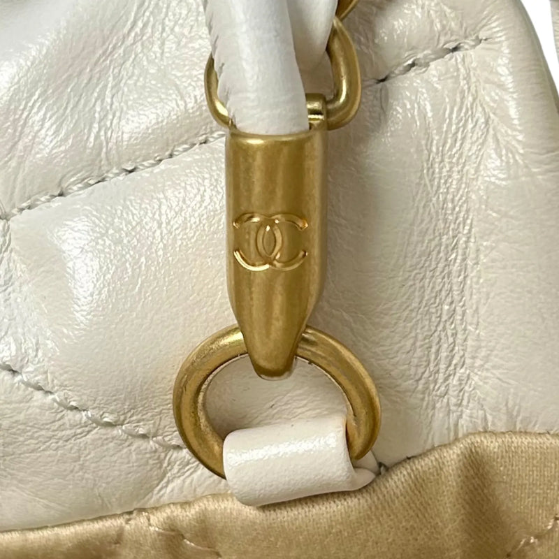 CHANEL Calfskin 22 Mini Handbag with Chain Shoulder Bag - White 
