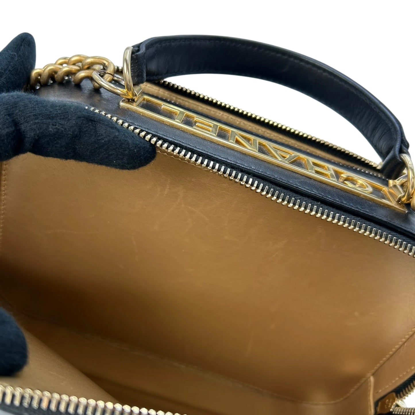 CHANEL Matelasse Vanity Bag with Chain Shoulder Bag - Black 