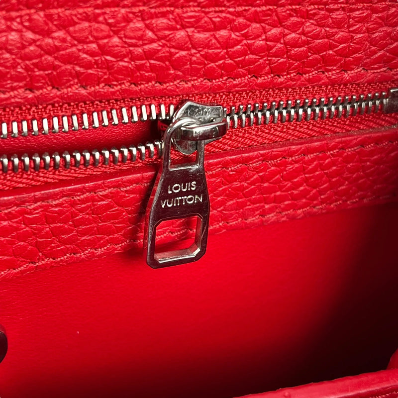 LOUIS VUITTON Capucines BB Leather Handbag/Shoulder Bag - Red 