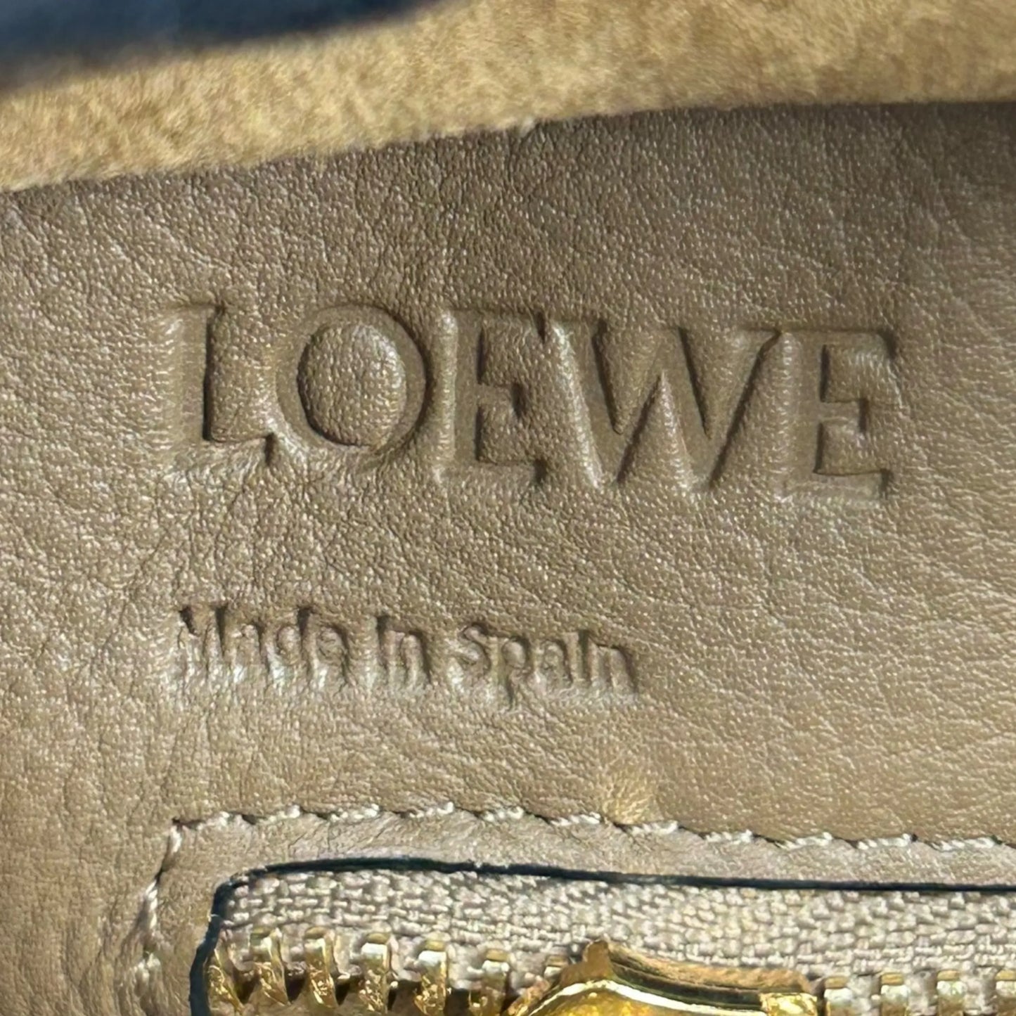 Loewe Amazona 28 Calfskin Handbag/Shoulder Bag - Brown 