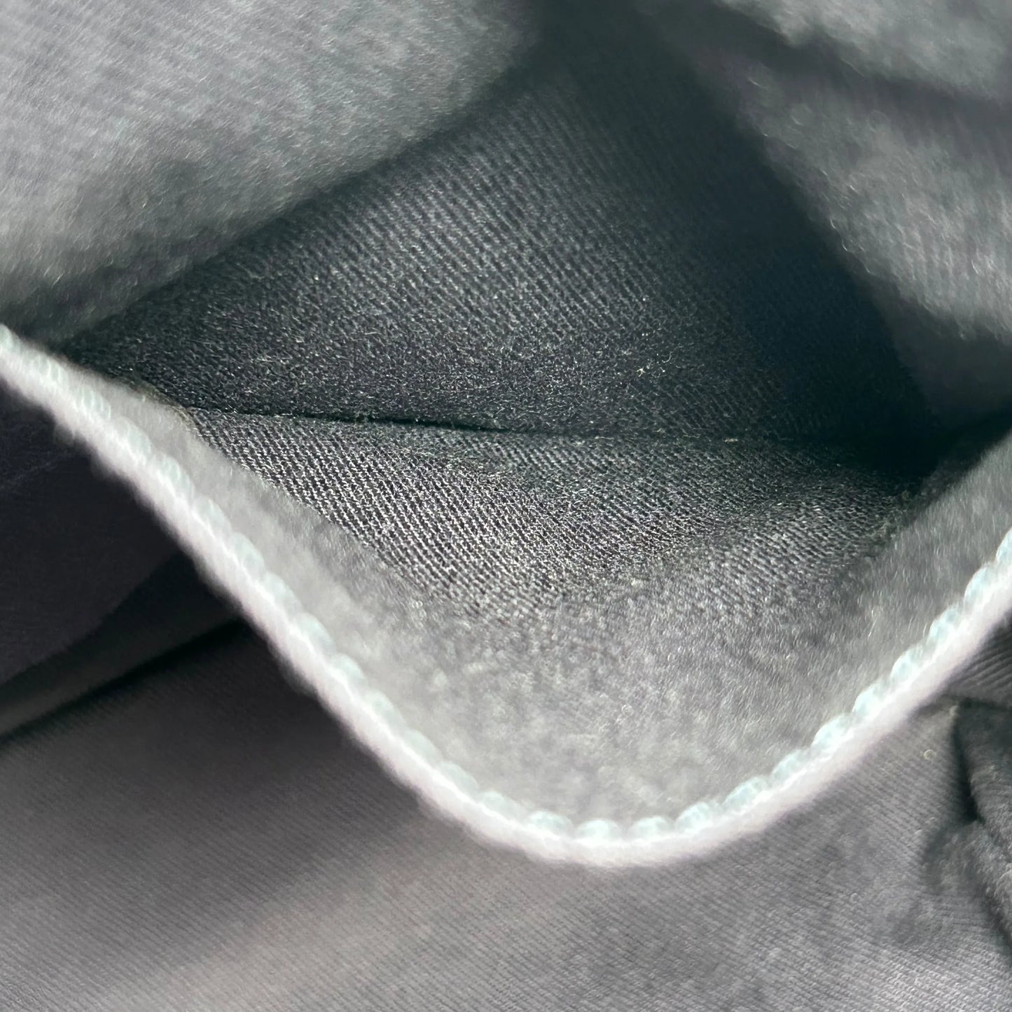 CHANEL Deauville MM Canvas Tote Bag - Navy 