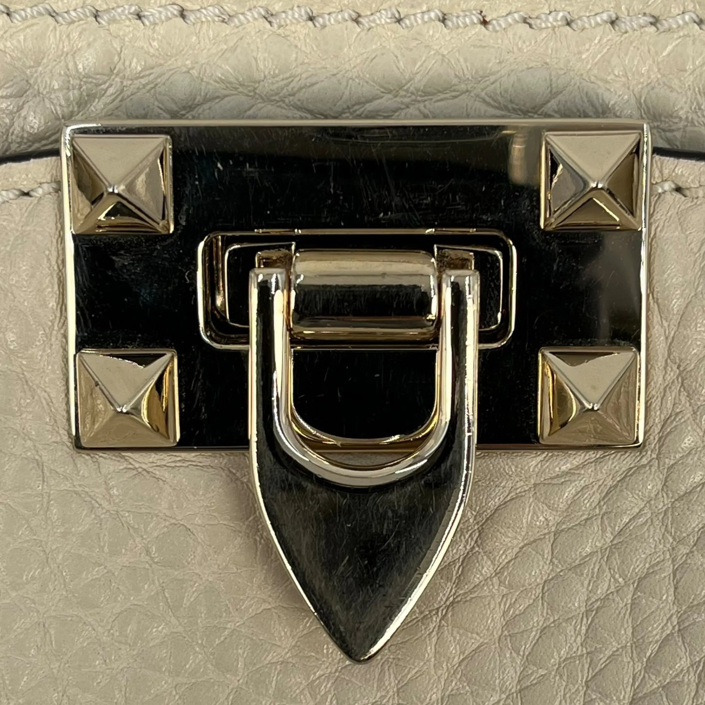 Valentino Rockstud Leather Handbag/Shoulder Bag - White 