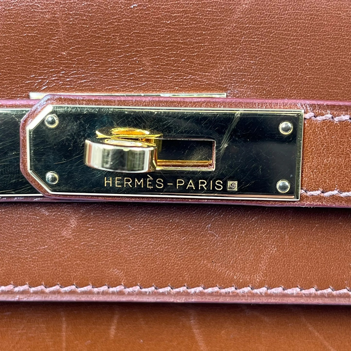 Hermès Kelly Box Calf Handbag/Shoulder Bag - Brown, E Stamp (2001) 