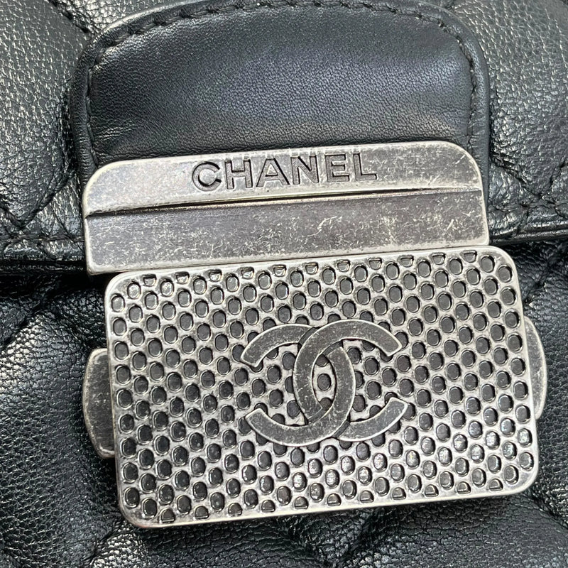 CHANEL CC University Matelasse Goatskin Chain Shoulder Bag - Black 