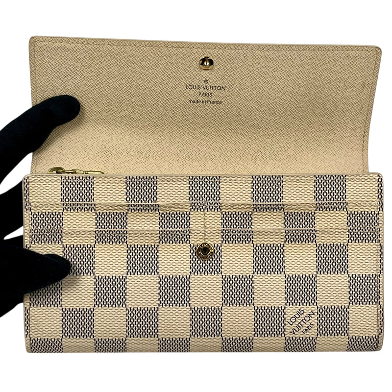 Louis Vuitton Damier Azur Portefeuille Sarah Long Wallet - White 