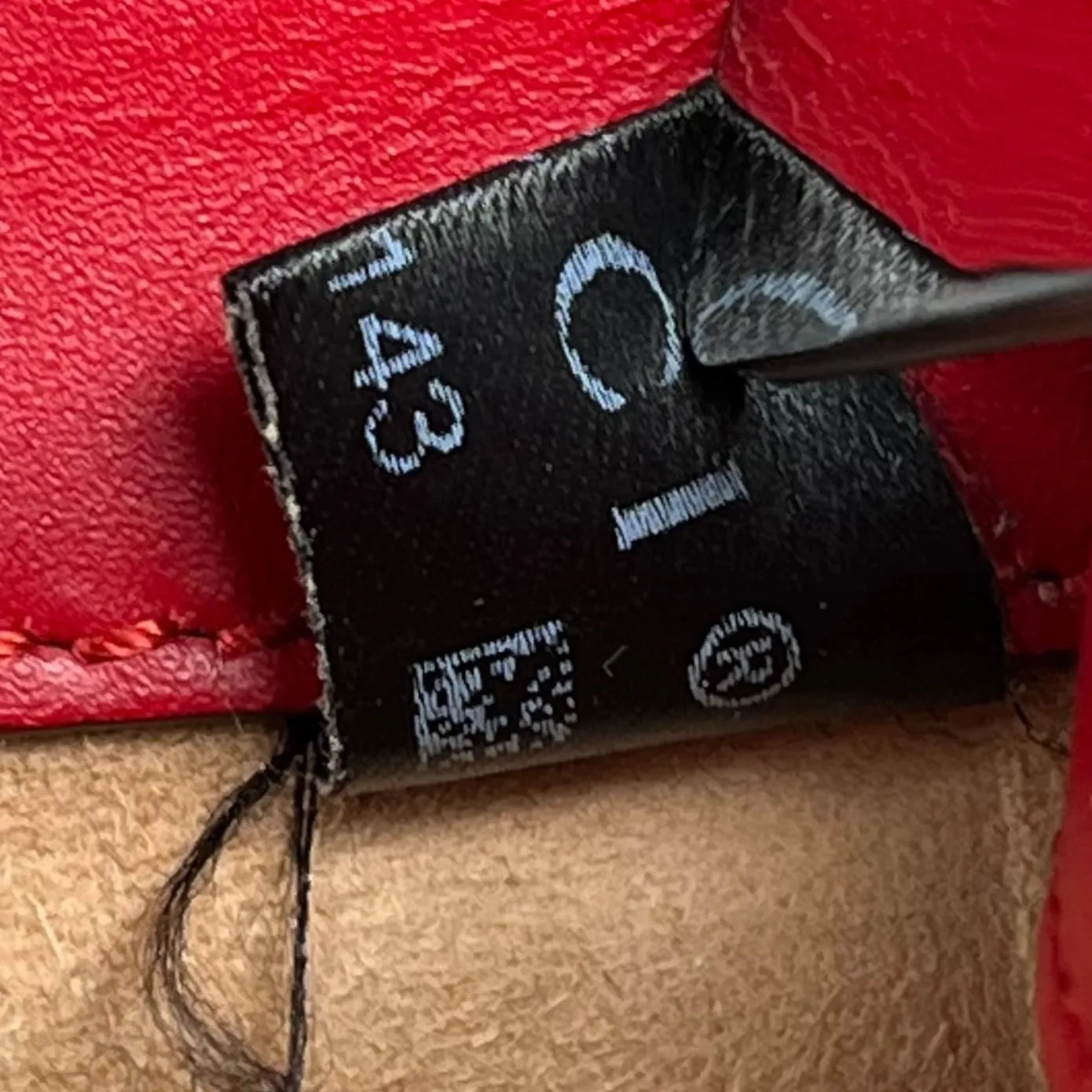 GUCCI Sylvie Chain Mini Handbag/Shoulder Bag - Red 