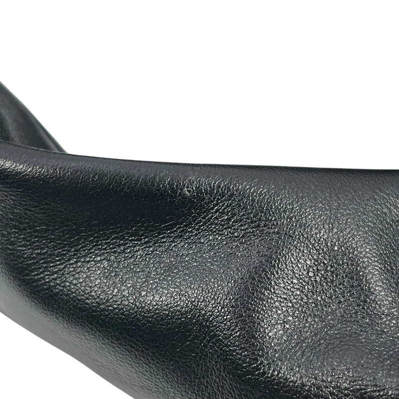 Bottega Veneta The Shoulder Pouch Hand Bag - Black