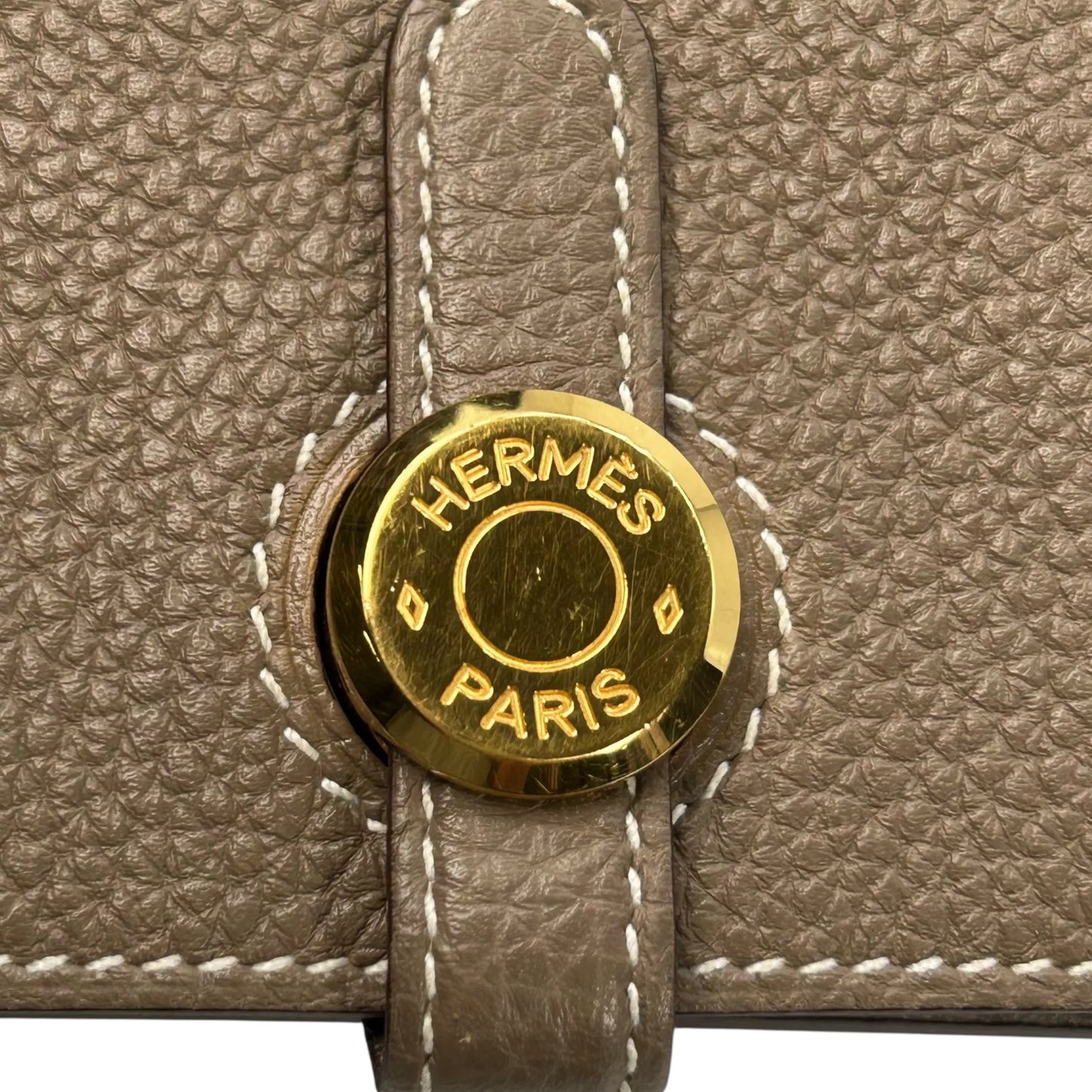 Hermes ドゴン ドゴ コンパクトウォレット 二つ折り財布 カードケース Z刻印 (2021) - ブラウン