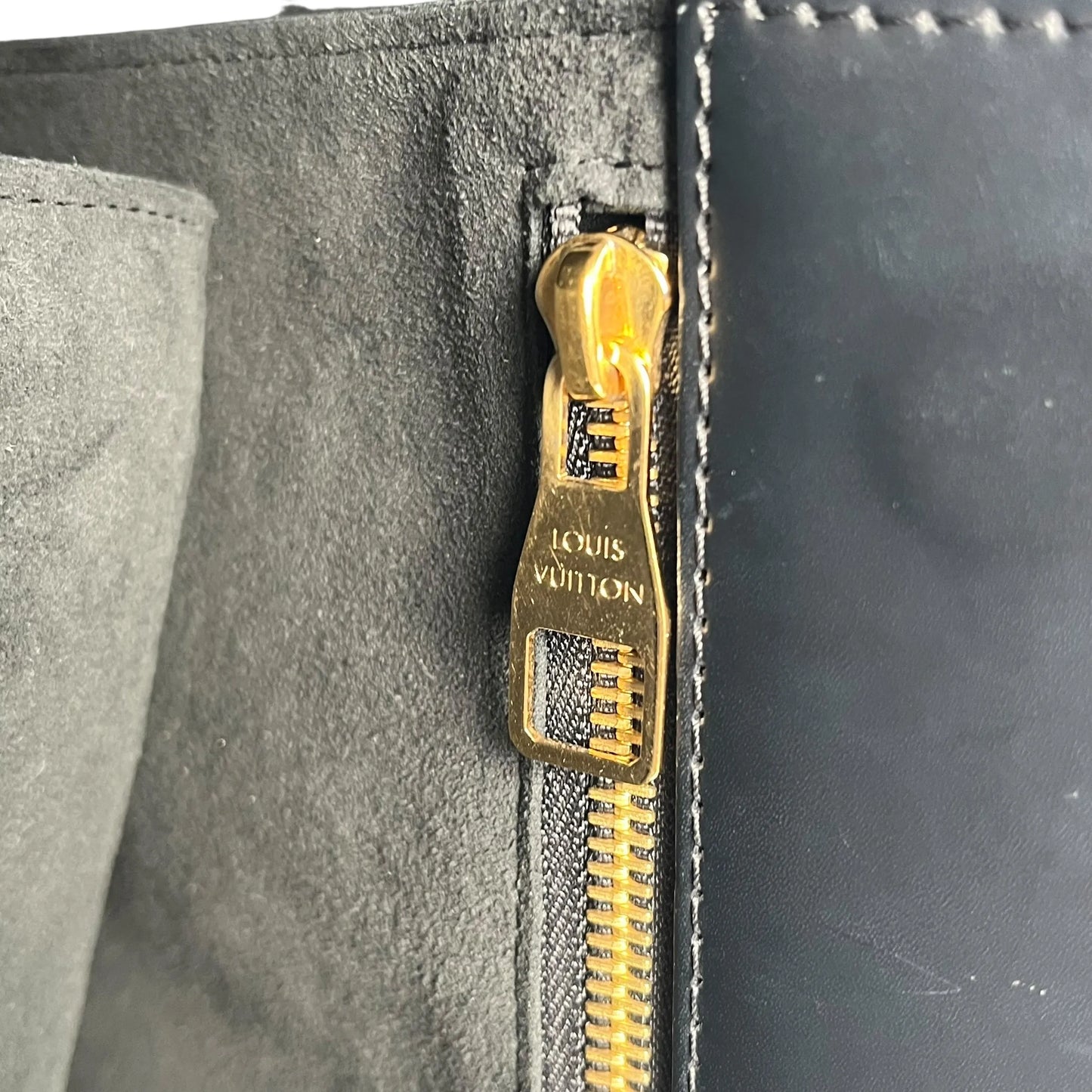 Louis Vuitton フェニックス PM モノグラム キャンバス ハンドバッグ - ブラウン × ブラック