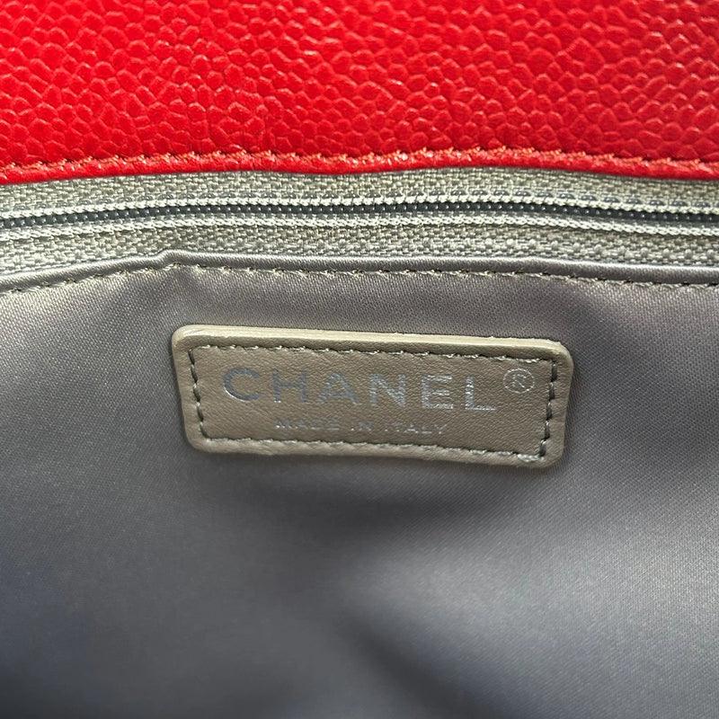 CHANEL キャビアスキン グランドショッピング トートバッグ - レッド