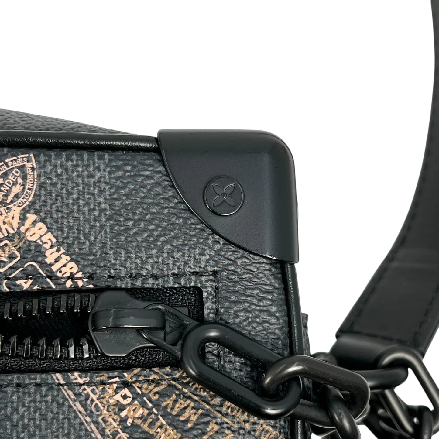 LOUIS VUITTON ミニ ソフト トランク モノグラム エクリプス ショルダーバッグ - ブラック