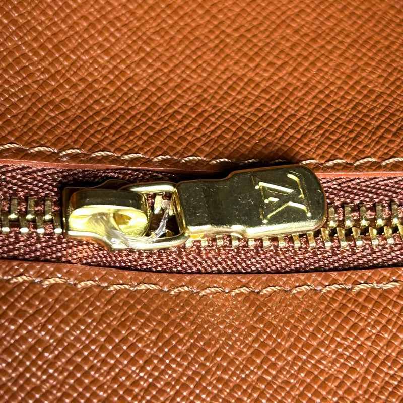 LOUIS VUITTON Boulogne Monogram Canvas Shoulder Bag - Brown 