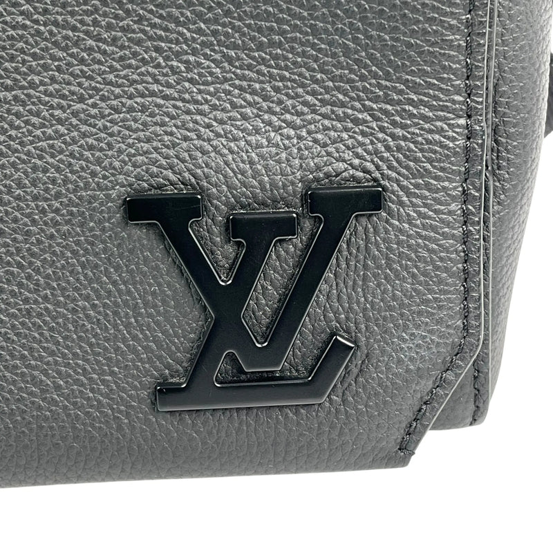 Louis Vuitton Takeoff Messenger PM Calfskin Shoulder Bag - Black 
