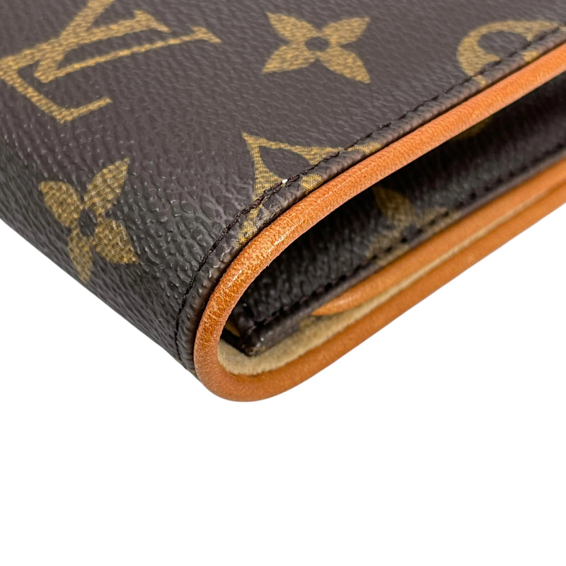 Louis Vuitton Monogram Pochette Twin GM Monogram Canvas Shoulder Bag - Brown 