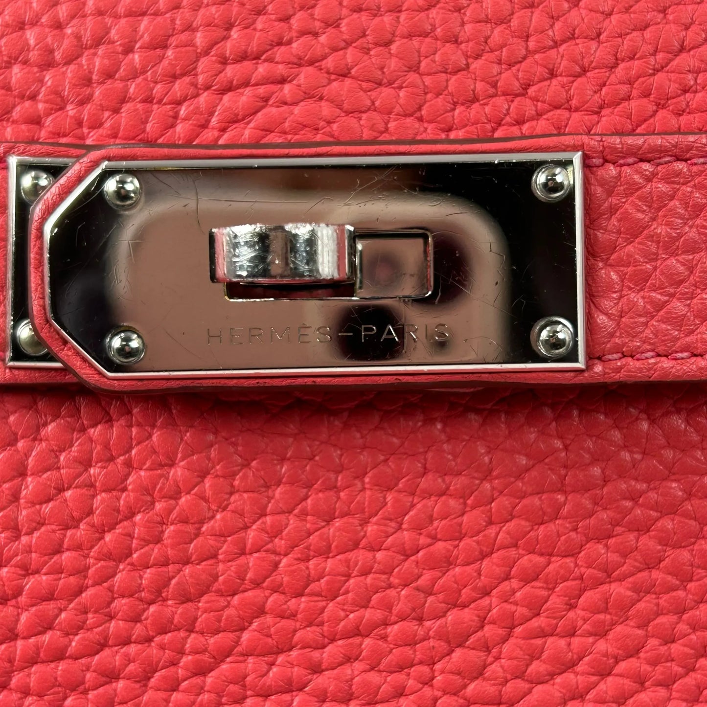 Hermès Gypsiere 37 Shoulder Bag in Taurillon Clemence Leather with N Stamp (2010) - Red 