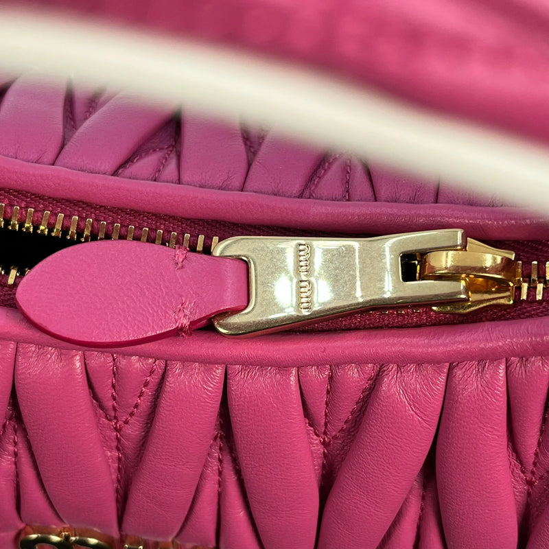 MiuMiu ワンダー マテラッセレザー ハンドバッグ ショルダーバッグ - ピンク