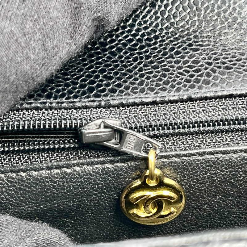 CHANEL マドモアゼル キャビアスキン ハンドバッグ - ブラック