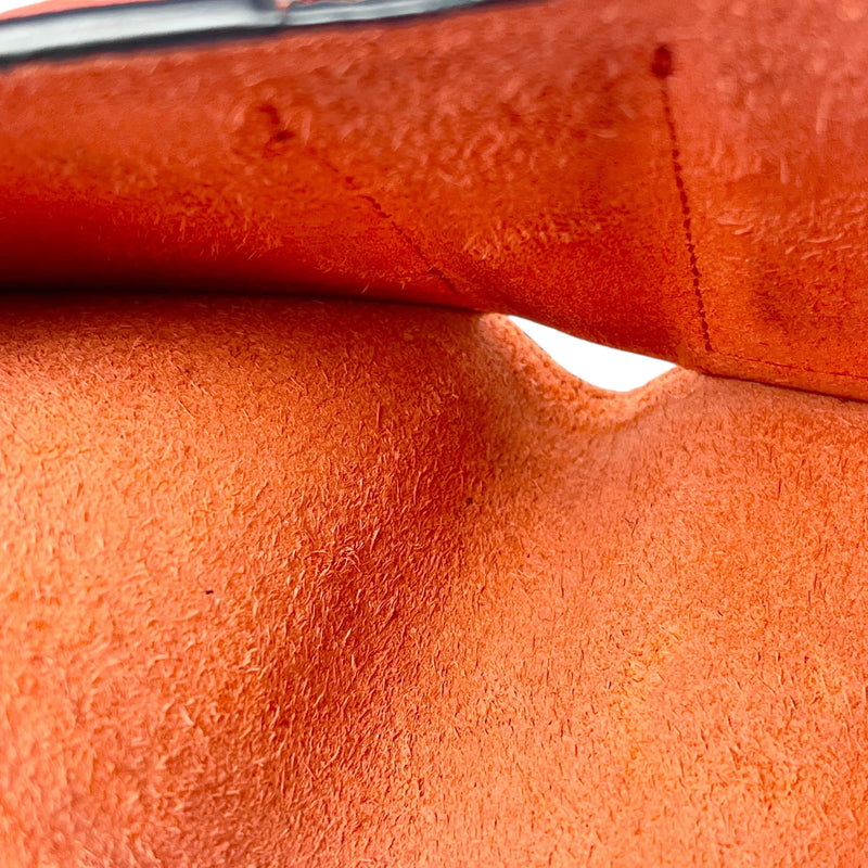 GUCCI GG Logo Embossed Bifold Compact Wallet - Orange 