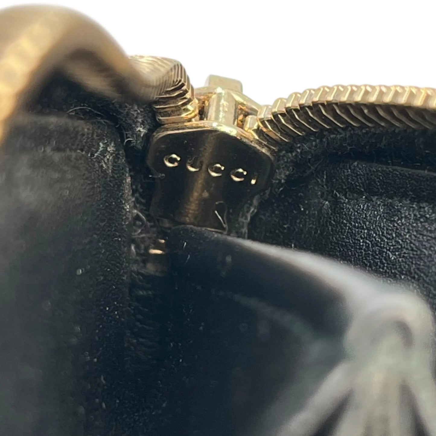 GUCCI Micro Guccissima Round Zip Long Wallet - Black 