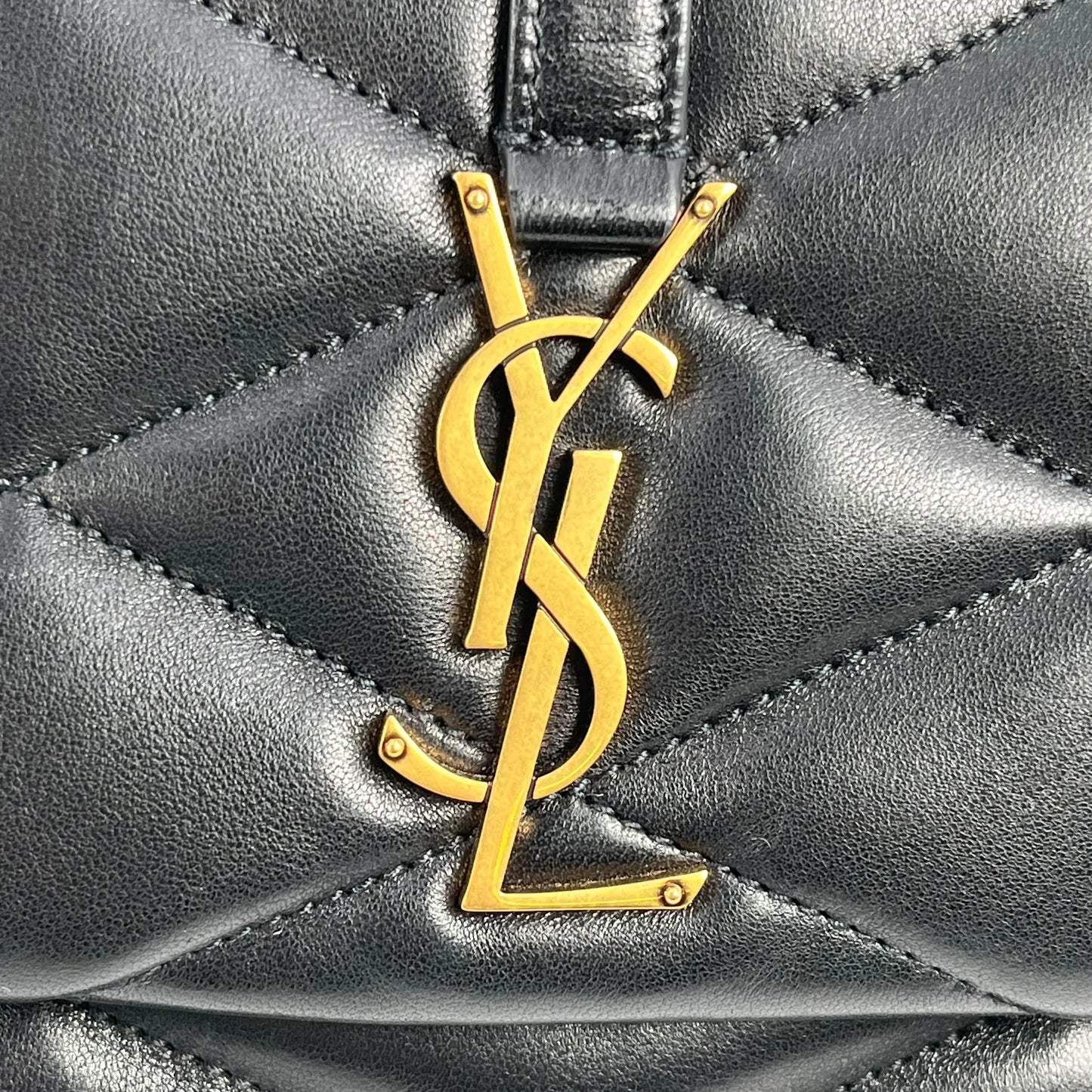 Saint Laurent Quilted Leather Hand Bag One Shoulder Bag - Black 