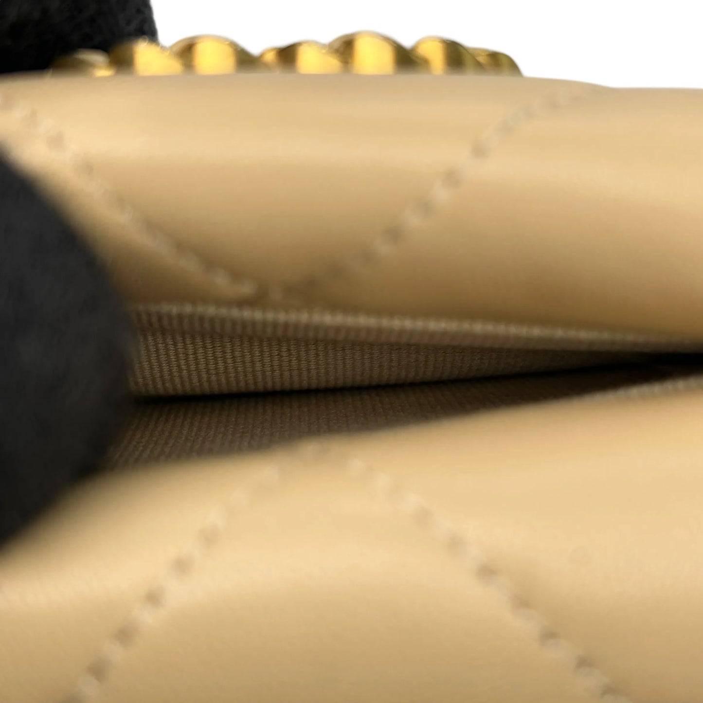 CHANEL Matelasse 19 Tri-fold Compact Wallet - Beige 