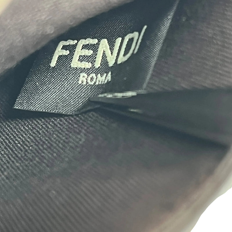 FENDI Leather Phone Case Shoulder Bag - White 