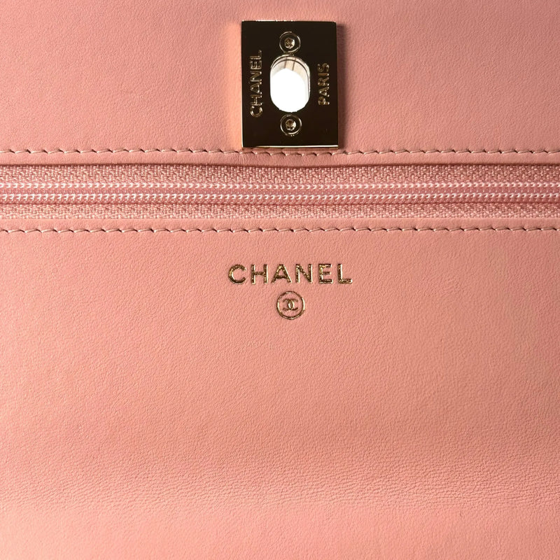 CHANEL Lambskin Chain Wallet - Baby Pink 