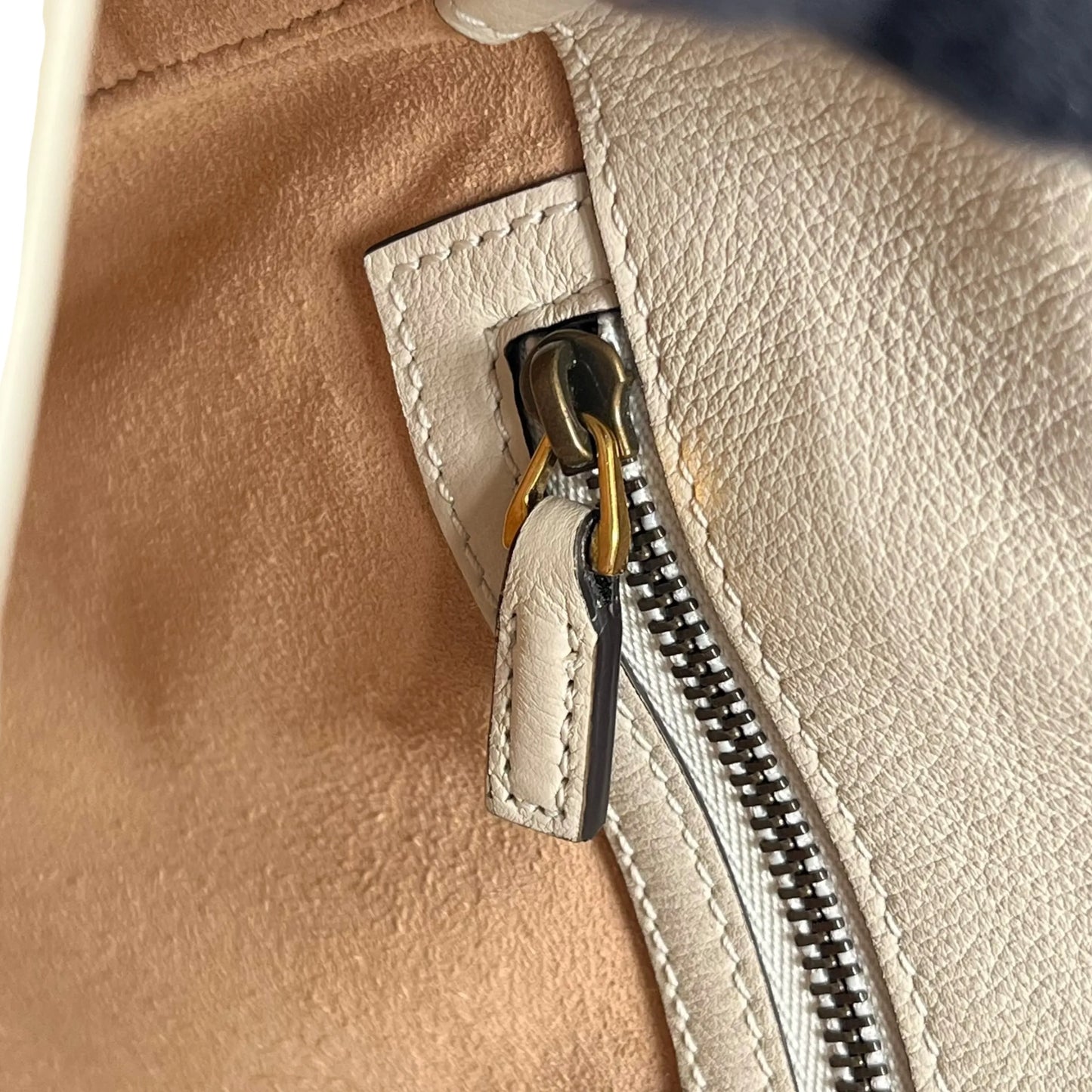 GUCCI Diana Small Hand Bag Shoulder Bag - Beige 