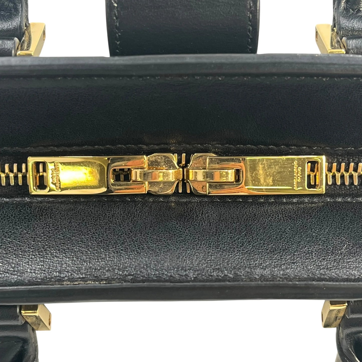 SAINT LAURENT ベイビーカバス レザー ハンドバッグ ショルダーバッグ - ブラック