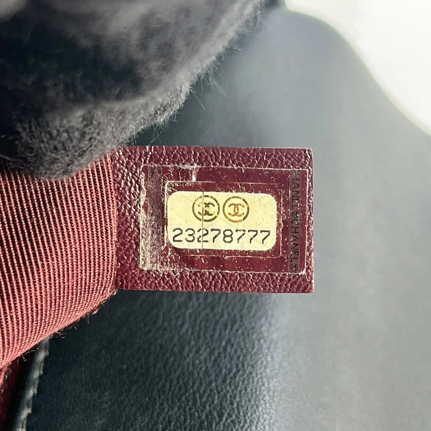 CHANEL Matelasse Top Handle Handbag with Chain Shoulder Bag - Black 